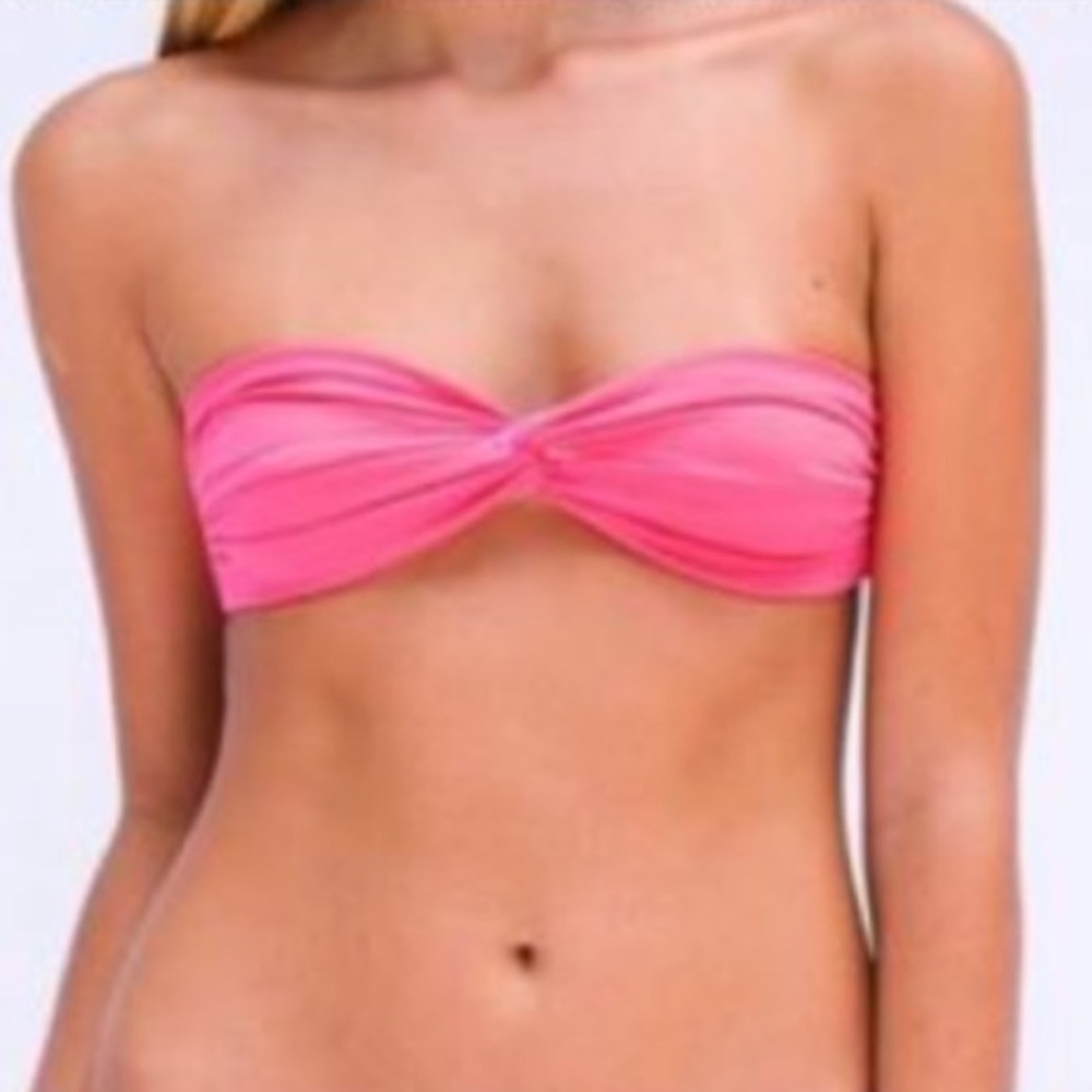 Twist tie bikini top